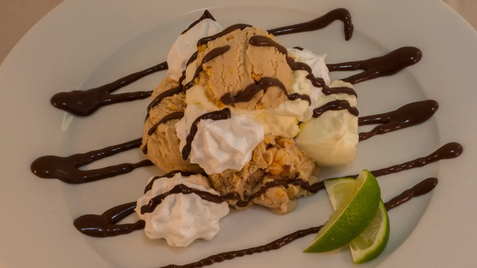 Swedish meringue sundae with cloudberry ice cream